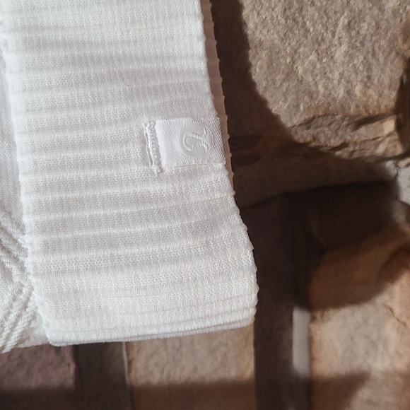 Lululemon Rest Less Pullover - Picture 11 of 12